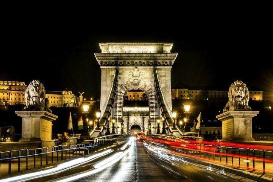 罗马至布拉格之旅套票（普通半自助旅游仅限欧洲本地客人）