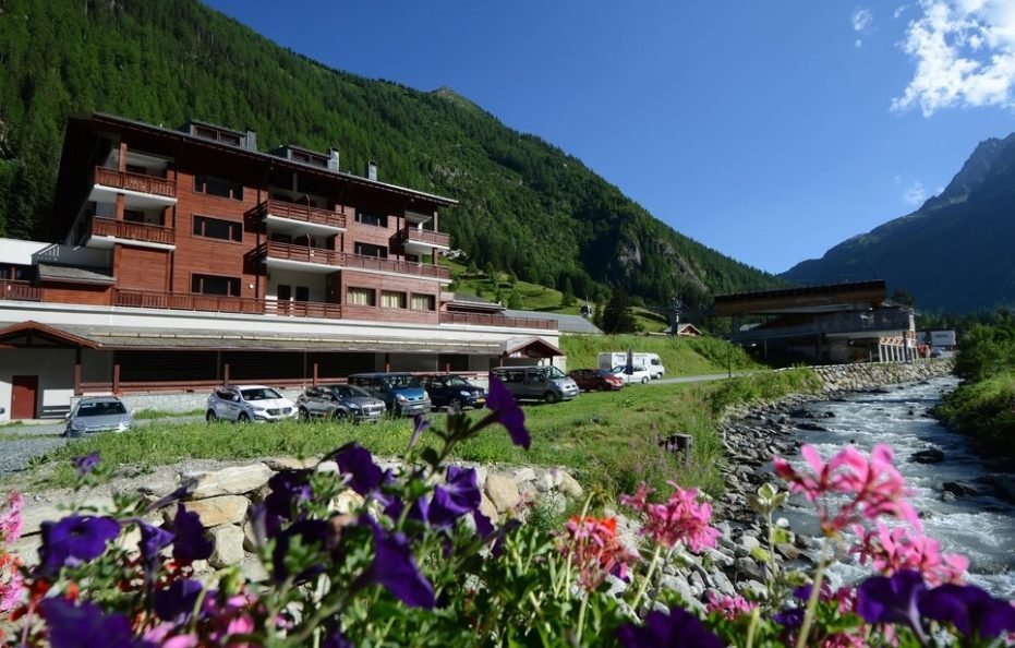 勃朗峰脚下的四季公寓（奥地利）