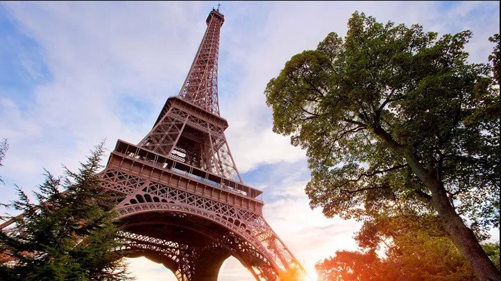 第6天 ： 探索神奇巴黎  巴黎