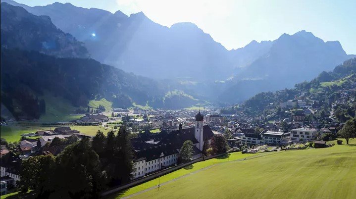 第 3 天 ： 享受海德堡，然后开车进入阿尔卑斯山  莱茵兰  海德堡  科尔马  恩格尔贝格