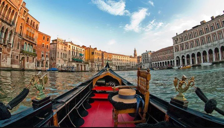 第6天 : 继续前往威尼斯  因斯布鲁克  布伦纳山口  威尼斯