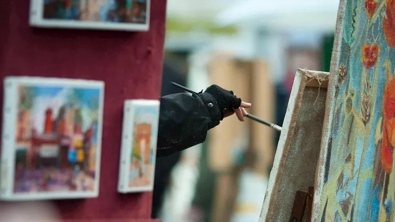 第 8 天 ： 乘坐高速列车前往巴黎  阿维尼翁  巴黎