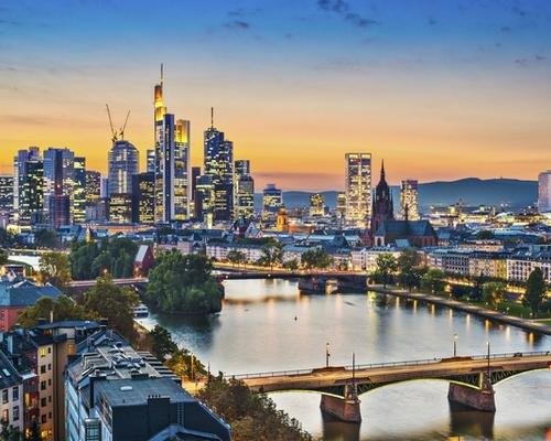 第一天 ：法兰克福 - 波恩 - 科隆 - 阿姆斯特丹