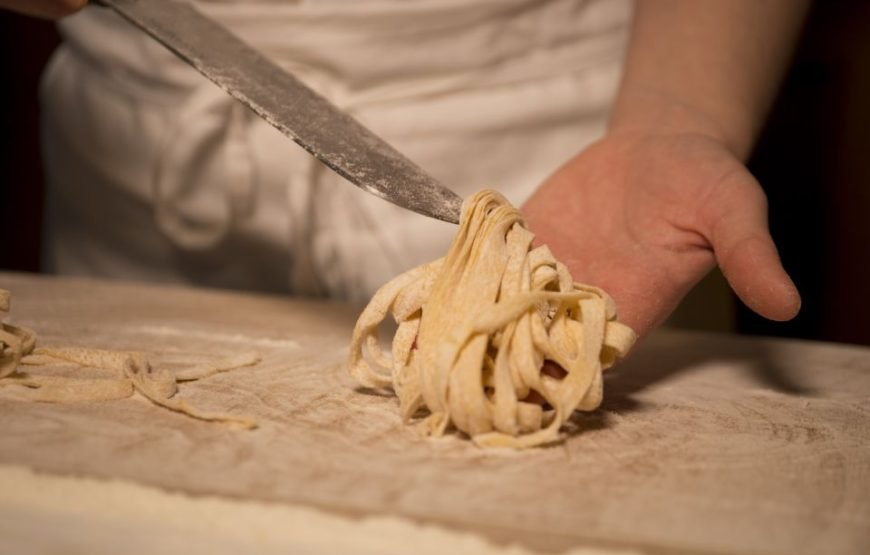 罗马：三合一宽面条、馄饨和提拉米苏烹饪班