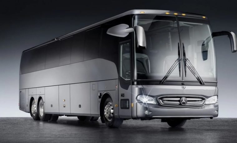 梅赛德斯-奔驰旅行大巴