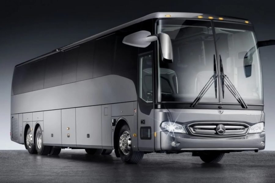旅行客运巴士—奔驰
